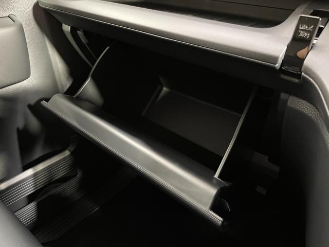 ステップワゴン ｅ：ＨＥＶスパーダ　１１．４ｉｎｃナビ　バックカメラ　Ｂｌｕｅｔｏｏｔｈ　フルセグＴＶ　ＤＶＤ再生　ホンダセンシング　レーダークルーズ　電動リアゲート　両側パワースライドドア　シートヒーター　ＢＳＭ　オートライト　ＬＥＤ（36枚目）