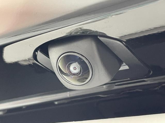 ステップワゴン ｅ：ＨＥＶスパーダ　１１．４ｉｎｃナビ　バックカメラ　Ｂｌｕｅｔｏｏｔｈ　フルセグＴＶ　ＤＶＤ再生　ホンダセンシング　レーダークルーズ　電動リアゲート　両側パワースライドドア　シートヒーター　ＢＳＭ　オートライト　ＬＥＤ（68枚目）