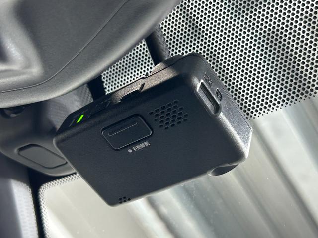 エクストレイル ２０Ｘ　ハイブリッド　助手席スライドアップシート　純正ナビＴＶ　３６０カメラ　デジタルインナーミラー　黒革シート　衝突軽減ブレーキ　レーンアシスト　電動リアゲート　ドライブレコーダー　ＬＥＤライト　スマートキー（8枚目）