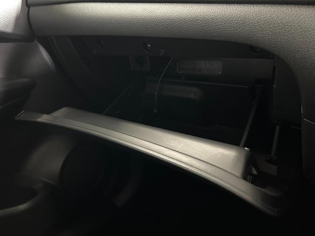 エクストレイル ２０Ｘ　ハイブリッド　助手席スライドアップシート　純正ナビＴＶ　３６０カメラ　デジタルインナーミラー　黒革シート　衝突軽減ブレーキ　レーンアシスト　電動リアゲート　ドライブレコーダー　ＬＥＤライト　スマートキー（50枚目）