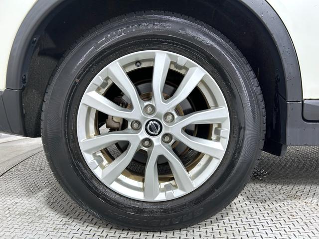 エクストレイル ２０Ｘ　ハイブリッド　助手席スライドアップシート　純正ナビＴＶ　３６０カメラ　デジタルインナーミラー　黒革シート　衝突軽減ブレーキ　レーンアシスト　電動リアゲート　ドライブレコーダー　ＬＥＤライト　スマートキー（67枚目）