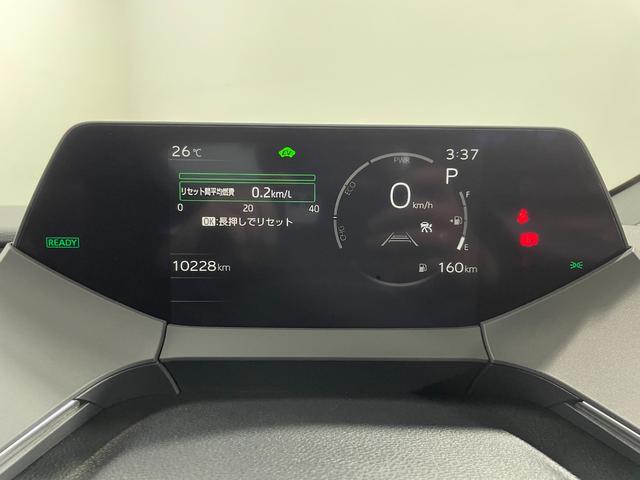 プリウス Ｚ　黒革シートトヨタチームメイト　アドバンストパーク　純正１２．３ｉｎｃナビＴＶ　３６０カメラ　パワーシート／ヒーター／エアコン　ステアリングヒーター　電動リアゲート　レーダーＣ　ＰＣＳ　ＬＫＡ　ＢＳＭ（12枚目）