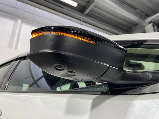 プリウス Ｚ　黒革シートトヨタチームメイト　アドバンストパーク　純正１２．３ｉｎｃナビＴＶ　３６０カメラ　パワーシート／ヒーター／エアコン　ステアリングヒーター　電動リアゲート　レーダーＣ　ＰＣＳ　ＬＫＡ　ＢＳＭ（63枚目）