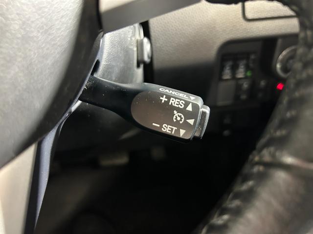 ルーミー カスタムＧ　純正９ｉｎｃナビＴＶ（ＣＤ／ＤＶＤ／Ｂｌｕｅｔｏｏｔｈ）　バックカメラ　クルーズコントロール　衝突軽減Ｂ　レーンアシスト　両側パワースライドドア　ＬＥＤライト　クリアランスソナー　ＥＴＣ　ドラレコ（8枚目）