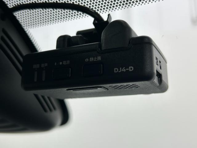 セレナ ハイウェイスター　ＶセレクションＩＩ　ＰｒｏＰＩＬＯＴ　純正９ｉｎｃナビＴＶ　３６０カメラ　フリップダウンモニター　デジタルインナーミラー　レーダーＣ　衝突軽減Ｂ　レーンアシスト　両側パワースライドドア　パークアシスト　クリアランスソナー（7枚目）
