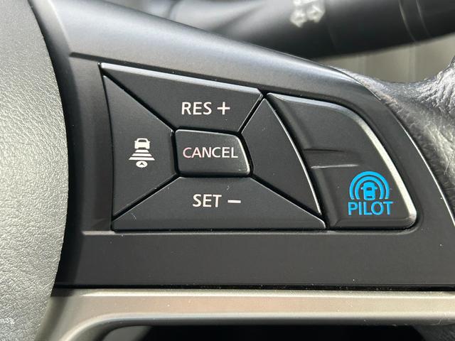 セレナ ハイウェイスター　ＶセレクションＩＩ　ＰｒｏＰＩＬＯＴ　純正９ｉｎｃナビＴＶ　３６０カメラ　フリップダウンモニター　デジタルインナーミラー　レーダーＣ　衝突軽減Ｂ　レーンアシスト　両側パワースライドドア　パークアシスト　クリアランスソナー（12枚目）