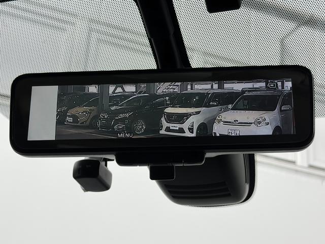 セレナ ｅ－パワー　ハイウェイスターＶ　ＰｒｏＰＩＬＯＴ　純正９ｉｎｃナビＴＶ　３６０カメラ　後席モニター　デジタルインナーミラー　シート＆ステアリングヒーター　レーダーＣ　衝突軽減Ｂ　レーンアシスト　ＢＳＭ　両側パワースライドドア　ＥＴＣ（6枚目）