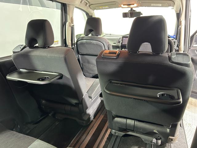 セレナ ハイウェイスター　ＰｒｏＰＩＬＯＴ　純正１０ｉｎｃナビＴＶ　フリップダウンモニター　デジタルインナーミラー　パークアシスト　レーダーＣ　衝突軽減Ｂ　レーンアシスト　クリアランスソナー　ＬＥＤライト　ＥＴＣ　ドラレコ（25枚目）