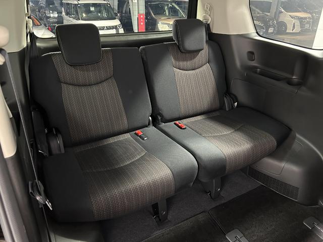 セレナ ハイウェイスター　Ｖセレ＋セーフティＩＩ　ＳＨＶ　純正ナビＴＶ　３６０カメラ　両側パワースライドドア　クルーズコントロール　衝突軽減ブレーキ　レーンアシスト　スマートキー　プッシュスタート　リアオートエアコン　ドライブレコーダー　ＥＴＣ　ワンオーナー（15枚目）