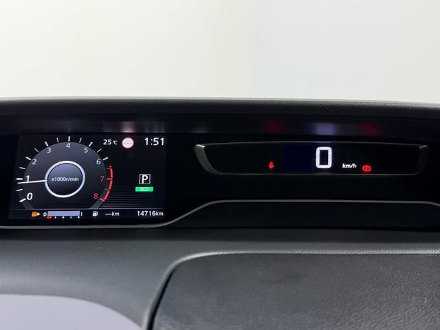 セレナ ハイウェイスターＶ　ＰｒｏＰＩＬＯＴ　ＡＬＰＩＮＥ１１ｉｎｃナビＴＶ　３６０カメラ　１２．８ｉｎｃフリップダウンモニター　デジタルインナーミラー　レーダークルコン　衝突軽減ブレーキ　レーンアシスト　ブラインドＳＭ（12枚目）
