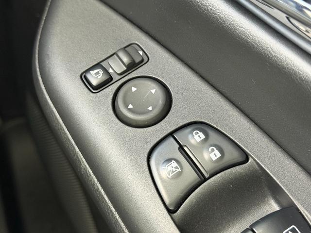 セレナ ハイウェイスターＶ　ＰｒｏＰＩＬＯＴ　ＡＬＰＩＮＥ１１ｉｎｃナビＴＶ　３６０カメラ　１２．８ｉｎｃフリップダウンモニター　デジタルインナーミラー　レーダークルコン　衝突軽減ブレーキ　レーンアシスト　ブラインドＳＭ（30枚目）