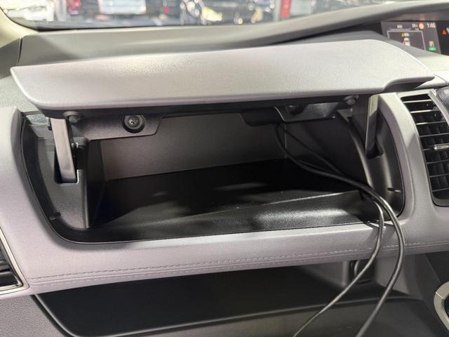 セレナ ハイウェイスターＶ　ＰｒｏＰＩＬＯＴ　ＡＬＰＩＮＥ１１ｉｎｃナビＴＶ　３６０カメラ　１２．８ｉｎｃフリップダウンモニター　デジタルインナーミラー　レーダークルコン　衝突軽減ブレーキ　レーンアシスト　ブラインドＳＭ（38枚目）