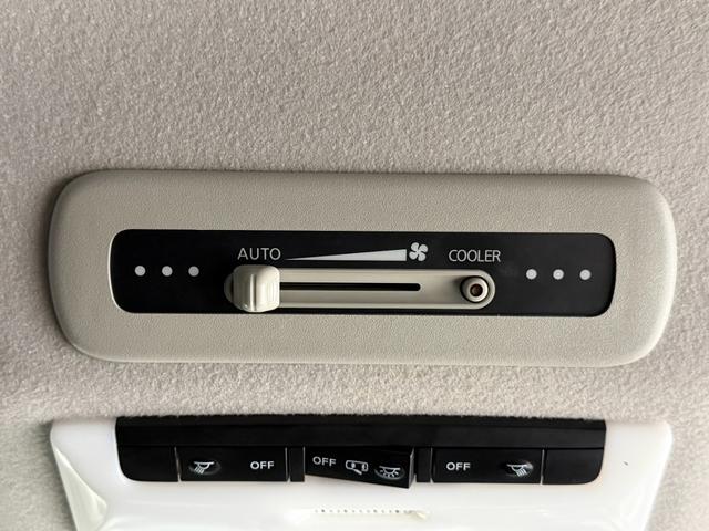 セレナ ｅ－パワー　ハイウェイスターＶ　ＰｒｏＰＩＬＯＴ　純正１０ｉｎｃナビＴＶ　３６０カメラ　フリップダウンモニター　レーダークルコン　衝突軽減Ｂ　レーンアシスト　ブラインドＳＭ　両側パワースライドドア　パークアシスト　クリアランスソナー（30枚目）