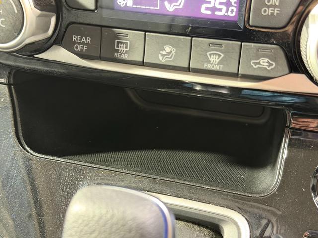 セレナ ｅ－パワー　ハイウェイスターＶ　ＰｒｏＰＩＬＯＴ　純正１０ｉｎｃナビＴＶ　３６０カメラ　フリップダウンモニター　レーダークルコン　衝突軽減Ｂ　レーンアシスト　ブラインドＳＭ　両側パワースライドドア　パークアシスト　クリアランスソナー（44枚目）