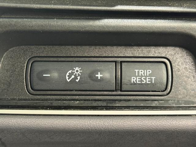 セレナ ｅ－パワー　ハイウェイスターＶ　ＰｒｏＰＩＬＯＴ　純正１０ｉｎｃナビＴＶ　３６０カメラ　フリップダウンモニター　レーダークルコン　衝突軽減Ｂ　レーンアシスト　ブラインドＳＭ　両側パワースライドドア　パークアシスト　クリアランスソナー（45枚目）