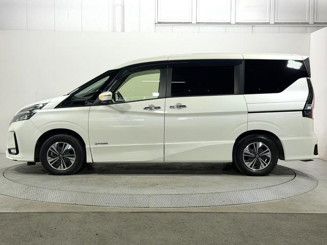セレナ ｅ－パワー　ハイウェイスターＶ　ＰｒｏＰＩＬＯＴ　純正１０ｉｎｃナビＴＶ　３６０カメラ　フリップダウンモニター　レーダークルコン　衝突軽減Ｂ　レーンアシスト　ブラインドＳＭ　両側パワースライドドア　パークアシスト　クリアランスソナー（67枚目）