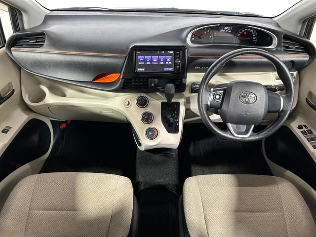 シエンタ Ｘ　純正ナビ　フルセグＴＶ　Ｂｌｕｅｔｏｏｔｈ接続　バックカメラ　パワースライドドア　ビルトインＥＴＣ　アイドリングストップ　盗難防止システム（3枚目）