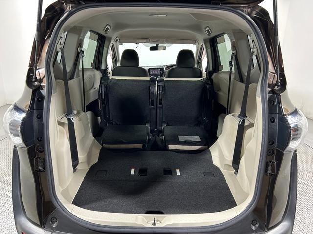 シエンタ Ｘ　純正ナビ　フルセグＴＶ　Ｂｌｕｅｔｏｏｔｈ接続　バックカメラ　パワースライドドア　ビルトインＥＴＣ　アイドリングストップ　盗難防止システム（16枚目）