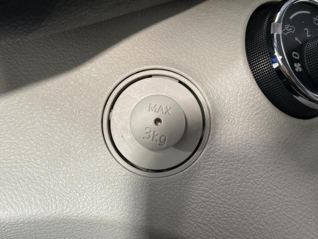 シエンタ Ｘ　純正ナビ　フルセグＴＶ　Ｂｌｕｅｔｏｏｔｈ接続　バックカメラ　パワースライドドア　ビルトインＥＴＣ　アイドリングストップ　盗難防止システム（35枚目）