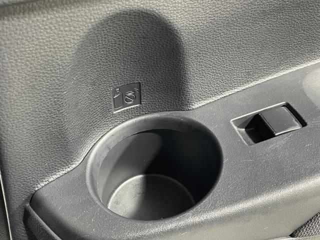 カローラツーリング Ｇ－Ｘ　純正ナビ　Ｂｌｕｅｔｏｏｔｈ接続　バックカメラ　ＥＴＣ　ドラレコ　レーダークルコン　衝突軽減　レーンアシスト　オートハイビーム　オートライト　ＬＥＤヘッドライト　プッシュスタート　スマートキー（25枚目）