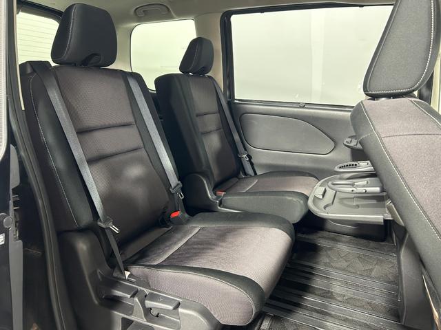 セレナ ハイウェイスター　ＶセレクションＩＩ　プロパイロット　デジタルインナーミラー　アルパインナビ　後席モニター　全方位カメラ　パークアシスト　両側パワスラ　ＥＴＣ　ドラレコ　クリアランスソナー　ＬＥＤヘッドライト　アイドリングストップ　禁煙車（14枚目）