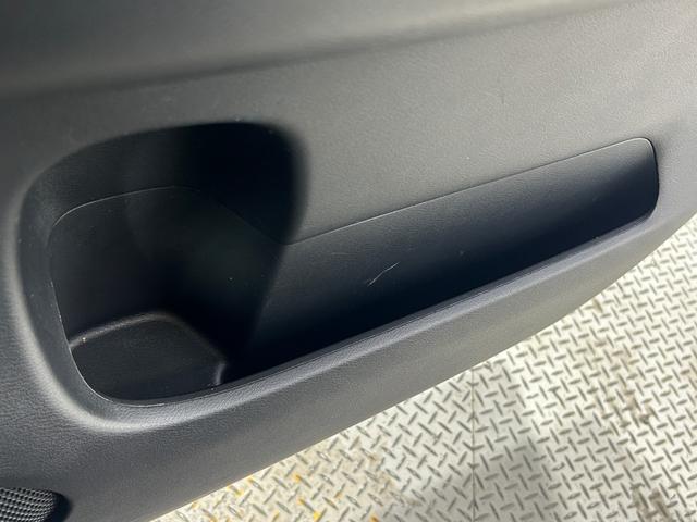 セレナ ハイウェイスター　ＶセレクションＩＩ　プロパイロット　デジタルインナーミラー　アルパインナビ　後席モニター　全方位カメラ　パークアシスト　両側パワスラ　ＥＴＣ　ドラレコ　クリアランスソナー　ＬＥＤヘッドライト　アイドリングストップ　禁煙車（30枚目）