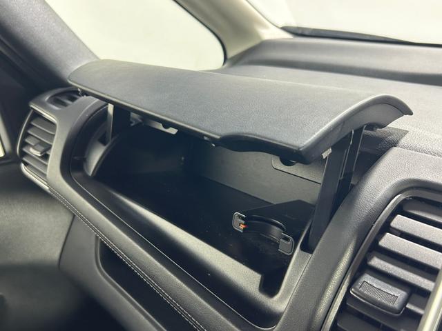 セレナ ハイウェイスター　ＶセレクションＩＩ　プロパイロット　デジタルインナーミラー　アルパインナビ　後席モニター　全方位カメラ　パークアシスト　両側パワスラ　ＥＴＣ　ドラレコ　クリアランスソナー　ＬＥＤヘッドライト　アイドリングストップ　禁煙車（31枚目）