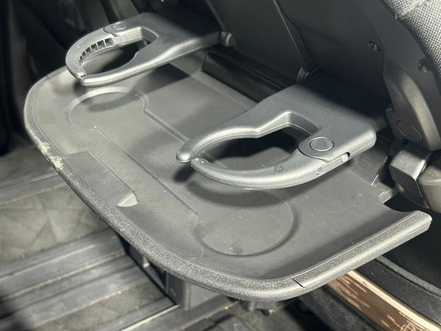 セレナ ハイウェイスター　ＶセレクションＩＩ　プロパイロット　デジタルインナーミラー　アルパインナビ　後席モニター　全方位カメラ　パークアシスト　両側パワスラ　ＥＴＣ　ドラレコ　クリアランスソナー　ＬＥＤヘッドライト　アイドリングストップ　禁煙車（40枚目）