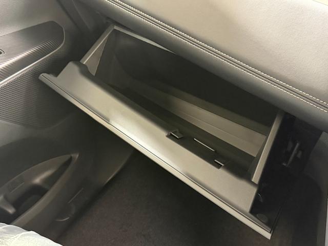 デリカD:5 シャモニー 登録済未使用車 ALPINE11incナビTV 360カメラ ハーフレザー パワーシート ステアリングヒーター 電動リアゲート レーダークルコン 衝突軽減ブレーキ レーンアシスト ブラインドSM(39枚目)