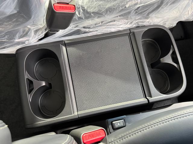 デリカD:5 シャモニー 登録済未使用車 ALPINE11incナビTV 360カメラ ハーフレザー パワーシート ステアリングヒーター 電動リアゲート レーダークルコン 衝突軽減ブレーキ レーンアシスト ブラインドSM(40枚目)