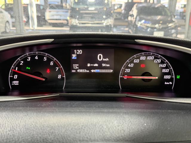 シエンタ Ｇ　グランパー　純正ナビＴＶ　３６０カメラ　フリップダウンモニター　シートヒーター　ハンドルヒーター　衝突軽減Ｂ　レーンアシスト　両側パワースライドドア　クリアランスソナー　前後ドライブレコーダー　ＥＴＣ（12枚目）