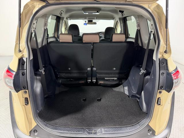 シエンタ Ｇ　グランパー　純正ナビＴＶ　３６０カメラ　フリップダウンモニター　シートヒーター　ハンドルヒーター　衝突軽減Ｂ　レーンアシスト　両側パワースライドドア　クリアランスソナー　前後ドライブレコーダー　ＥＴＣ（47枚目）