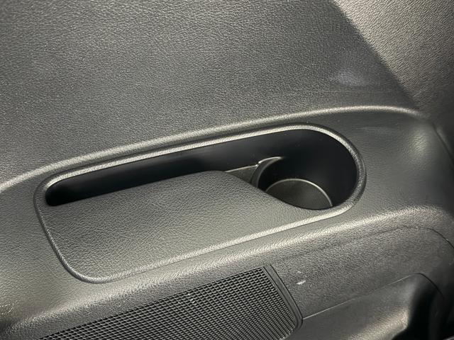 シエンタ ハイブリッドＧ　クエロ　純正ナビＴＶ　３６０カメラ　クルーズコントロール　衝突軽減Ｂ　レーンアシスト　　ハーフレザー　シートヒーター　ハンドルヒーター　オートハイビーム　ＬＥＤヘッドライト　スマートキー　　ＥＴＣ　ドラレコ（42枚目）