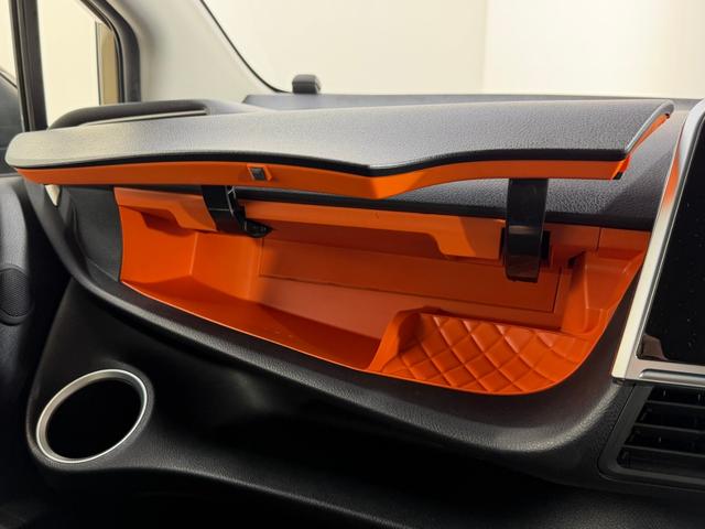 シエンタ ハイブリッドＧ　クエロ　純正ナビＴＶ　３６０カメラ　クルーズコントロール　衝突軽減Ｂ　レーンアシスト　　ハーフレザー　シートヒーター　ハンドルヒーター　オートハイビーム　ＬＥＤヘッドライト　スマートキー　　ＥＴＣ　ドラレコ（58枚目）