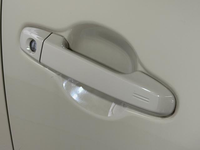 シエンタ ハイブリッドＧ　クエロ　純正ナビＴＶ　３６０カメラ　クルーズコントロール　衝突軽減Ｂ　レーンアシスト　　ハーフレザー　シートヒーター　ハンドルヒーター　オートハイビーム　ＬＥＤヘッドライト　スマートキー　　ＥＴＣ　ドラレコ（68枚目）