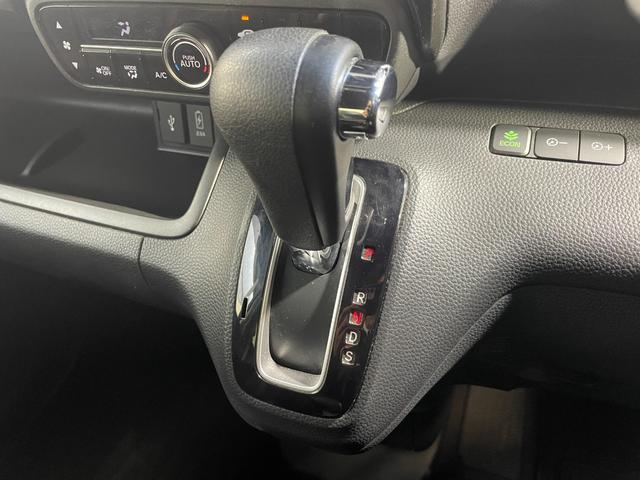 Ｎ－ＢＯＸカスタム Ｇ・Ｌターボホンダセンシング　純正８ｉｎｃナビＴＶ　バックカメラ　両側パワースライドドア　ハーフレザー　レーダークルコン　衝突軽減ブレーキ　レーンアシスト　スマートキー　プッシュスタート　ドライブレコーダー　ＥＴＣ（10枚目）