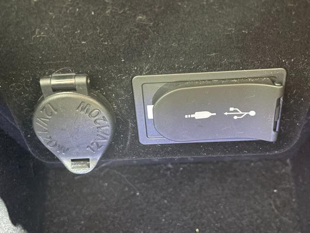 ＮＸ ＮＸ２００ｔ　Ｆスポーツ　赤革シート　三眼ＬＥＤ　純正ナビＴＶ　バックカメラ　パワーシート／ヒーター／エアコン　ステアリングヒーター　クルーズコントロール　スマートキー　プッシュスタート　ワンオーナー（29枚目）