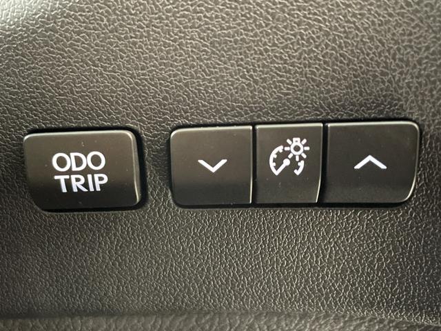 ＮＸ ＮＸ２００ｔ　Ｆスポーツ　赤革シート　三眼ＬＥＤ　純正ナビＴＶ　バックカメラ　パワーシート／ヒーター／エアコン　ステアリングヒーター　クルーズコントロール　スマートキー　プッシュスタート　ワンオーナー（32枚目）