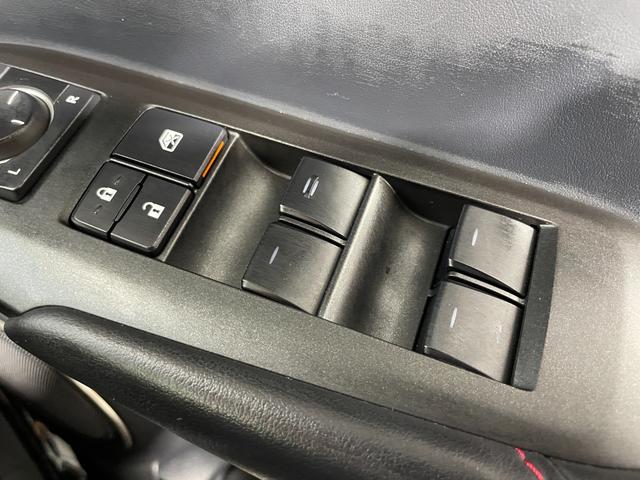 ＮＸ ＮＸ２００ｔ　Ｆスポーツ　赤革シート　三眼ＬＥＤ　純正ナビＴＶ　バックカメラ　パワーシート／ヒーター／エアコン　ステアリングヒーター　クルーズコントロール　スマートキー　プッシュスタート　ワンオーナー（53枚目）