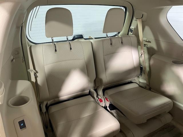 ランドクルーザープラド ＴＸ　Ｌパッケージ　７人乗　ベージュレザーシート　純正９ｉｎｃナビＴＶ　バックカメラ　パワーシート／ヒーター／エアコン　レーダークルコン　衝突軽減Ｂ　レーンアシスト　オートハイビーム　ルーフレール　クリアランスソナー（15枚目）