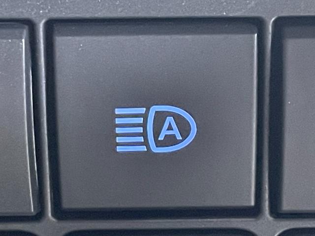 ランドクルーザープラド ＴＸ　Ｌパッケージ　７人乗　ベージュレザーシート　純正９ｉｎｃナビＴＶ　バックカメラ　パワーシート／ヒーター／エアコン　レーダークルコン　衝突軽減Ｂ　レーンアシスト　オートハイビーム　ルーフレール　クリアランスソナー（30枚目）