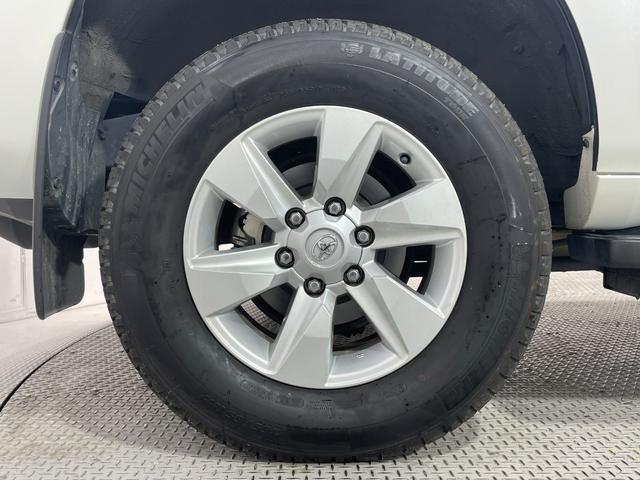 ランドクルーザープラド ＴＸ　Ｌパッケージ　７人乗　ベージュレザーシート　純正９ｉｎｃナビＴＶ　バックカメラ　パワーシート／ヒーター／エアコン　レーダークルコン　衝突軽減Ｂ　レーンアシスト　オートハイビーム　ルーフレール　クリアランスソナー（64枚目）