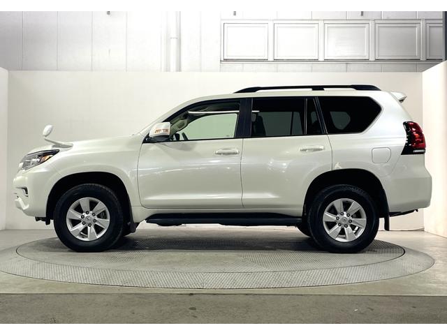 ランドクルーザープラド ＴＸ　Ｌパッケージ　７人乗　ベージュレザーシート　純正９ｉｎｃナビＴＶ　バックカメラ　パワーシート／ヒーター／エアコン　レーダークルコン　衝突軽減Ｂ　レーンアシスト　オートハイビーム　ルーフレール　クリアランスソナー（69枚目）