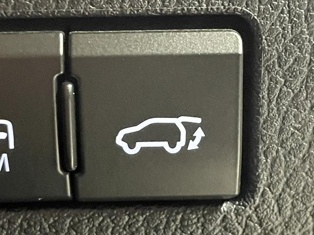 ＮＸ ＮＸ３００ｈ　Ｉパッケージ　モデリスタエアロ　茶革シート　純正ナビＴＶ　バックカメラ　三眼ＬＥＤ　ヘッドアップＤ　パワーシート／ヒーター／クーラー　ハンドルヒーター　電動リアゲート　レーダーＣ　衝突軽減Ｂ　ＬＫＡ　ＢＳＭ（31枚目）