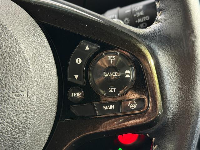 Ｎ－ＢＯＸカスタム Ｇ・Ｌターボホンダセンシング　純正８ｉｎｃナビＴＶ　バックカメラ　両側パワースライドドア　ハーフレザー　レーダークルコン　衝突軽減ブレーキ　レーンアシスト　スマートキー　プッシュスタート　オートライト　ドライブレコーダー　ＥＴＣ（7枚目）