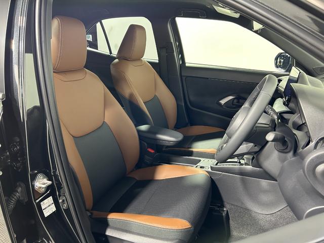 ヤリスクロス ハイブリッドＺ　アドベンチャー　登録済未使用車　純正ナビＴＶ　３６０カメラ　Ｂｌｕｅｔｏｏｔｈ　ＨＤＭＩ　レーダークルーズ　衝突軽減Ｂ　レーンアシスト　ＢＳＭ　クリアランスソナー　パワーシート／ヒーター　ＬＥＤライト（14枚目）