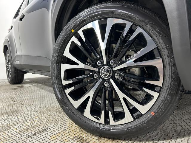 ヤリスクロス ハイブリッドＺ　アドベンチャー　登録済未使用車　純正ナビＴＶ　３６０カメラ　Ｂｌｕｅｔｏｏｔｈ　ＨＤＭＩ　レーダークルーズ　衝突軽減Ｂ　レーンアシスト　ＢＳＭ　クリアランスソナー　パワーシート／ヒーター　ＬＥＤライト（18枚目）