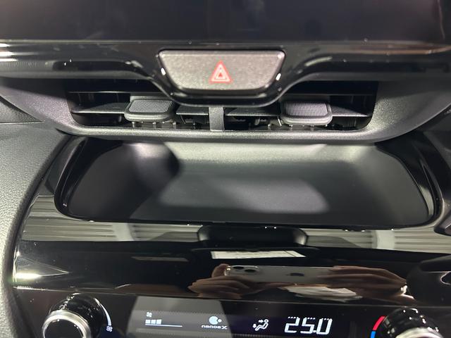 ヤリスクロス ハイブリッドＺ　アドベンチャー　登録済未使用車　純正ナビＴＶ　３６０カメラ　Ｂｌｕｅｔｏｏｔｈ　ＨＤＭＩ　レーダークルーズ　衝突軽減Ｂ　レーンアシスト　ＢＳＭ　クリアランスソナー　パワーシート／ヒーター　ＬＥＤライト（40枚目）