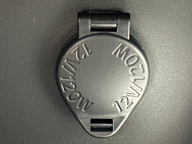 ヤリスクロス ハイブリッドＺ　アドベンチャー　登録済未使用車　純正ナビＴＶ　３６０カメラ　Ｂｌｕｅｔｏｏｔｈ　ＨＤＭＩ　レーダークルーズ　衝突軽減Ｂ　レーンアシスト　ＢＳＭ　クリアランスソナー　パワーシート／ヒーター　ＬＥＤライト（49枚目）