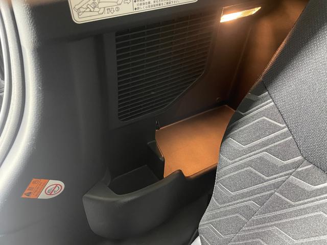 タンク カスタムG S TRDエアロ 純正ナビTV バックカメラ Bluetooth DVD再生 衝突軽減ブレーキ クルーズコントロール 両側パワースライドドア LEDヘッドライト スマートキー ドライブレコーダー ETC(40枚目)